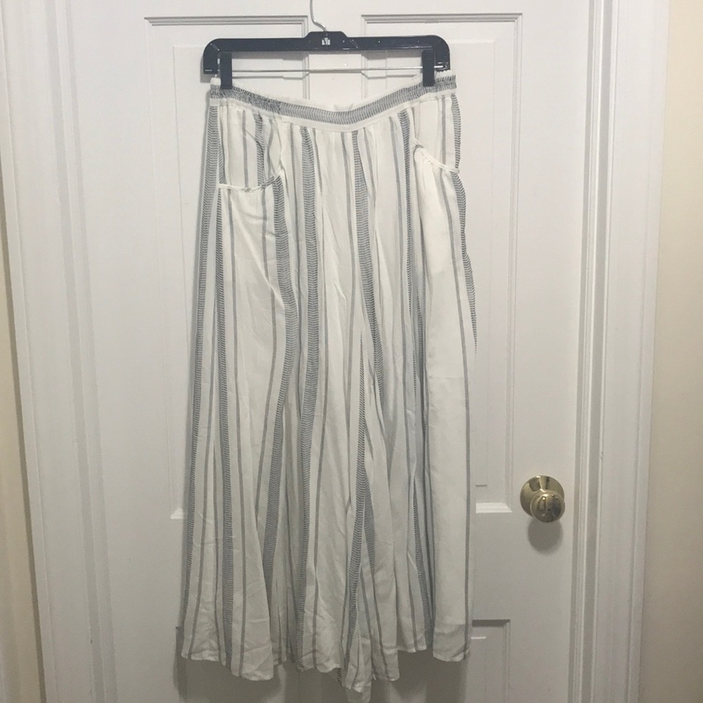 Grey and white gauchos! (wide legged flow pants)